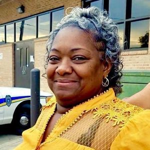 Meet your Posher, Sandra